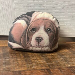 The Toy works beagle pupper weight/door stop by Leslie Anderson, decorative